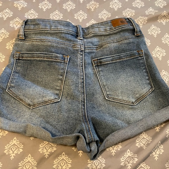 Tillys Jean shorts size 24 - Picture 6 of 7
